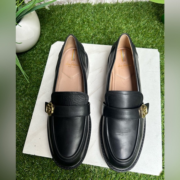 Sam Edelman Charlie Colorblock Kiltie Loafer
Black 
Size 8.5 gently used - Picture 4 of 16